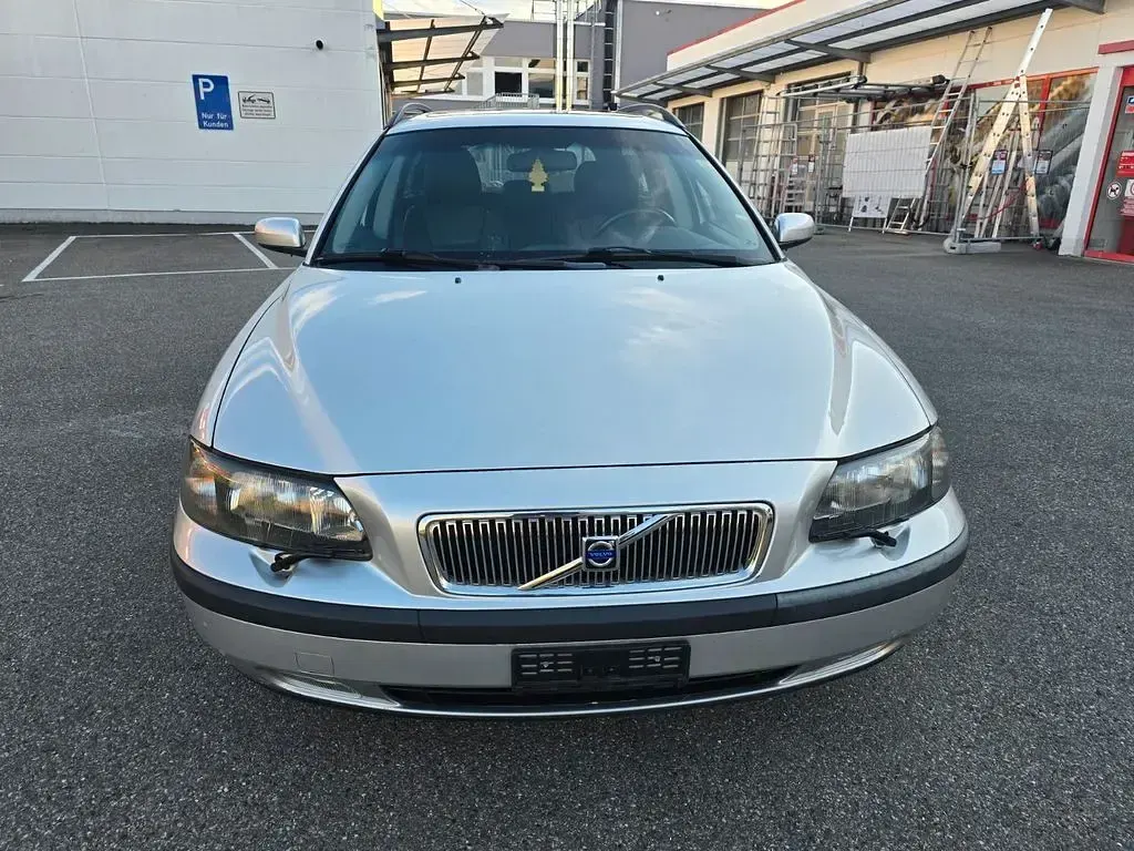 Gebraucht Volvo V70 209 PS (153 kW) 2004 Silber Kombi