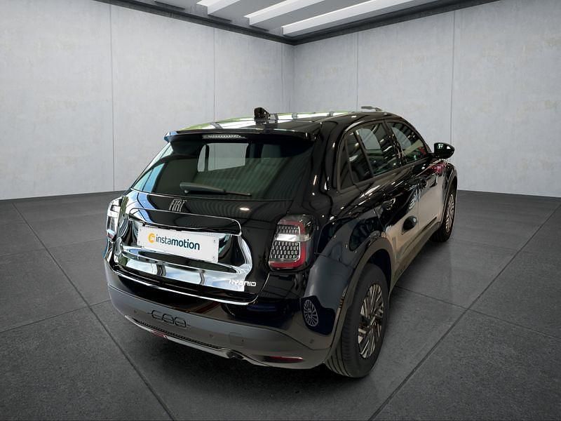 Gebraucht Fiat 600 101 PS (74 kW) 2025 Schwarz Kleinwagen