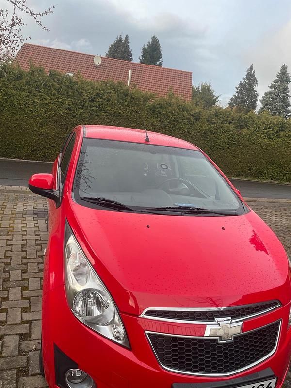 Gebraucht Chevrolet Spark 68 PS (50 kW) 2012 Rot Kleinwagen