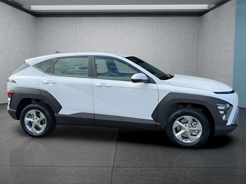 Neu Hyundai Kona 101 PS (74 kW) 2025 Weiß SUV