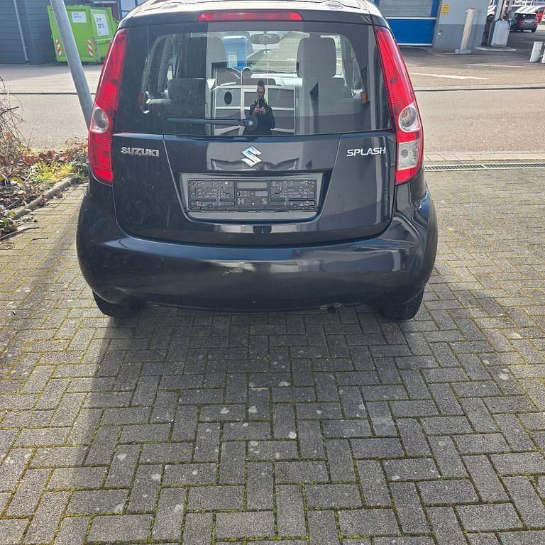 Gebraucht Suzuki Splash Club 94 PS (69 kW) 2011 Schwarz Kleinwagen
