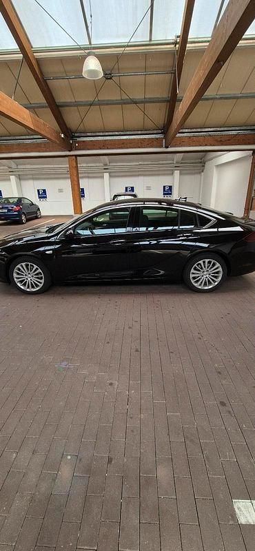 Schwarz Gebraucht 2018 Opel Insignia Sport Limousine | 13.000 € (Superpreis) - Bild 1/4