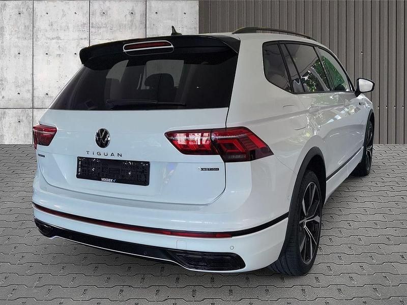 Gebraucht VW Tiguan Allspace R-line 193 PS (141 kW) 2025 Weiß SUV