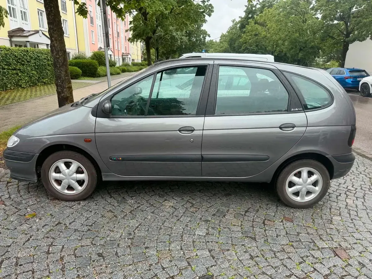 Gebraucht Renault Scenic E-Tech 107 PS (78 kW) 1999 Grau Limousine