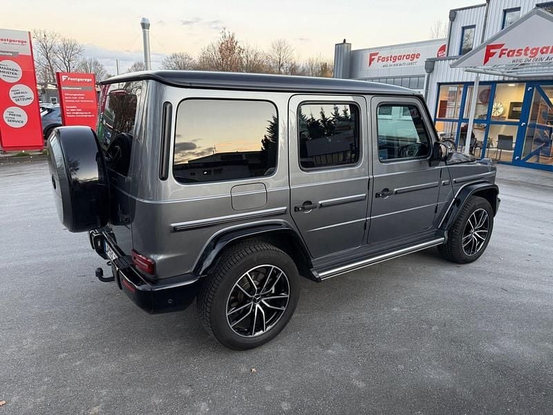 Gebraucht Mercedes G400 AMG line 330 PS (242 kW) 2022 Grau SUV