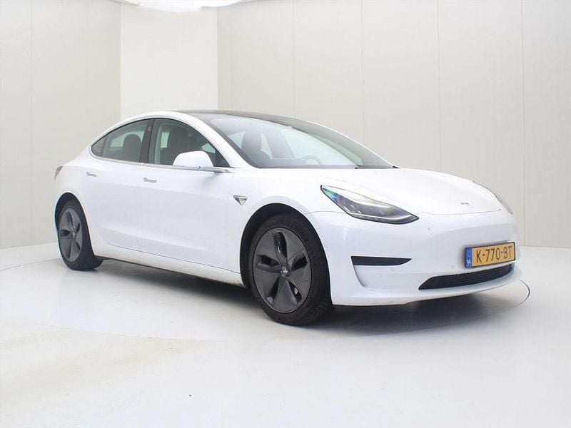Gebraucht Tesla Model 3 Standard Range 225 kW (306 PS) 2020 Weiß Limousine