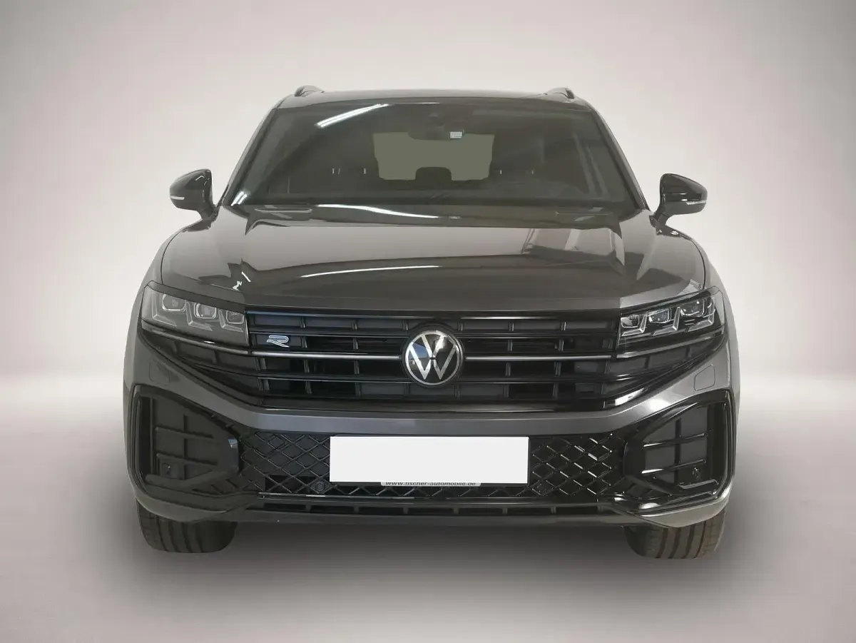 Gebraucht VW Touareg Style 286 PS (210 kW) 2025 Manufacturer SUV