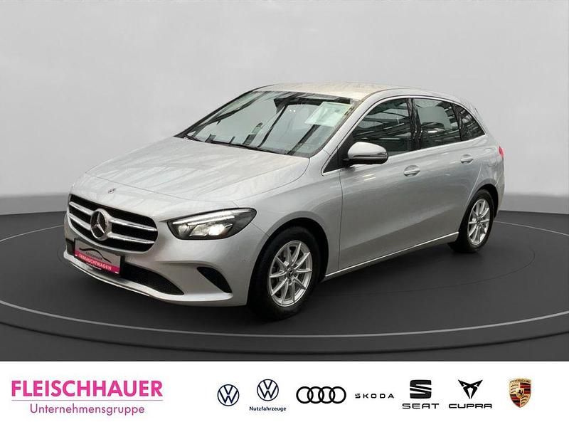 Silber Gebraucht 2019 Mercedes B200 Van / Kleinbus | 19.980 € (Superpreis) - Bild 1/4