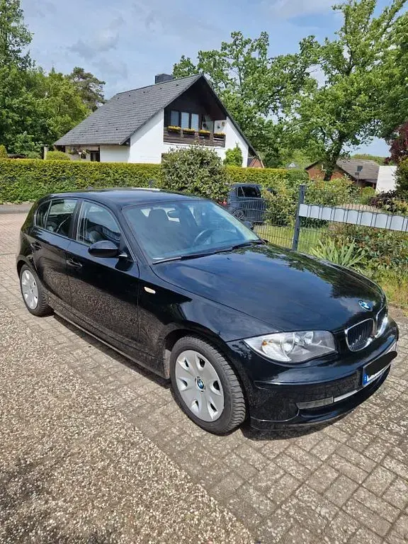 Gebraucht BMW 116 116 PS (85 kW) 2007 Schwarz Kleinwagen