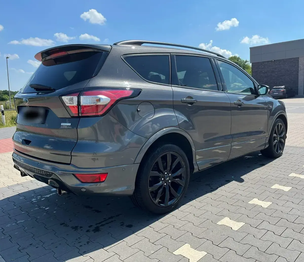 Używany Ford Kuga ST-Line 242 KM (177 kW) 2018 Szary SUV
