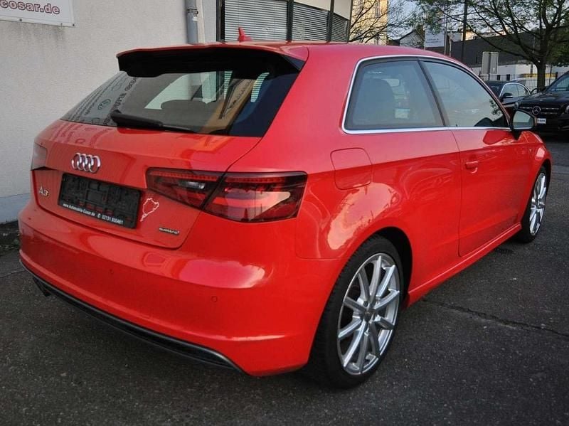 Gebraucht Audi A3 S-Line 179 PS (131 kW) 2016 Rot Limousine