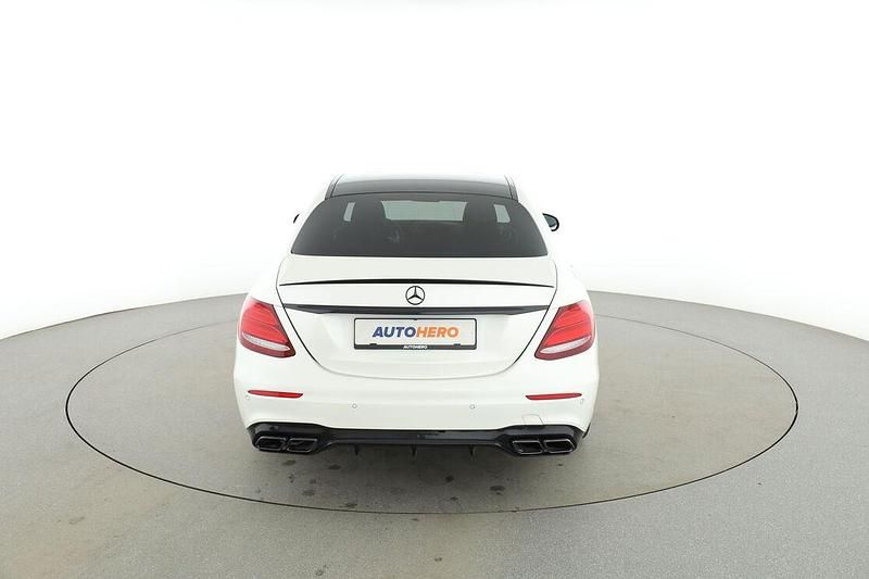 Gebraucht Mercedes E400 AMG line 340 PS (250 kW) 2018 Weiß Limousine