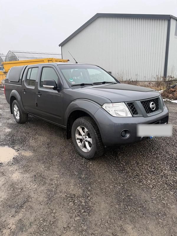 Gebraucht Nissan Navara 145 PS (106 kW) 2014 Grau Pickup