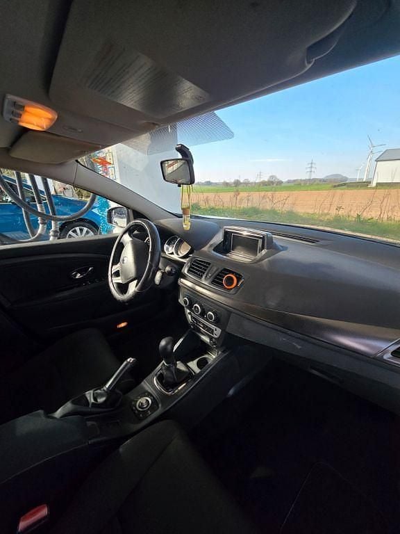 Second-hand Renault Mégane III Expression 90 CP (66 kW) 2012 Negru Berlinǎ