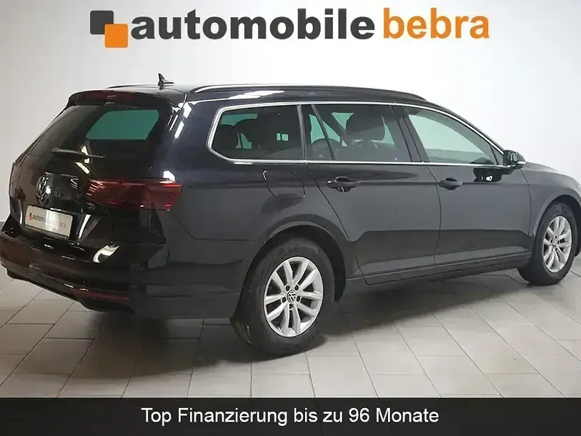 Gebraucht VW Passat Business 150 PS (110 kW) 2022 Deep black Kombi