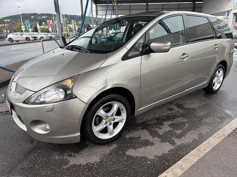 Gebraucht 2006 Mitsubishi Grandis Van / Kleinbus | 4.200 € (Fairer Preis) - Bild 1/4