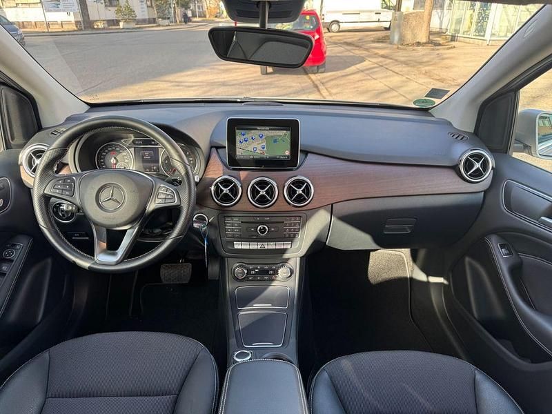 Gebraucht Mercedes 220 AMG 177 PS (130 kW) 2015 Silber Limousine