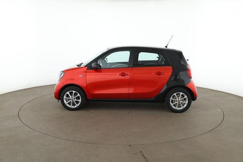 Używany Smart ForFour Basis 71 KM (52 kW) 2018 Czarny Hatchback