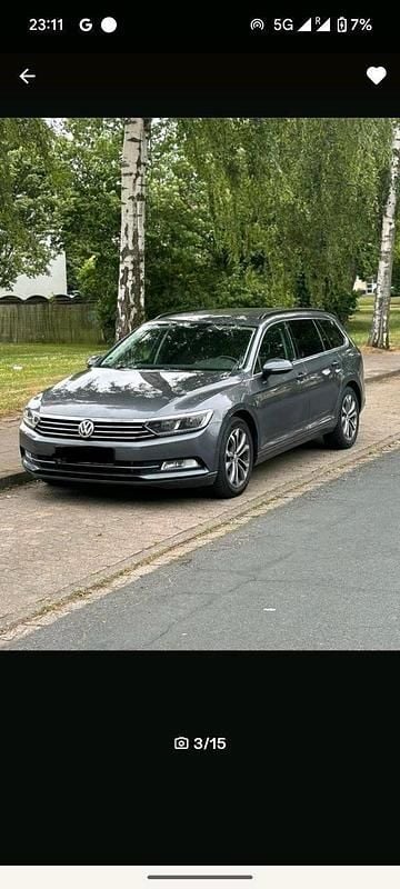 Grau Gebraucht 2016 VW Passat Limousine | 9.500 € (Superpreis) - Bild 1/4