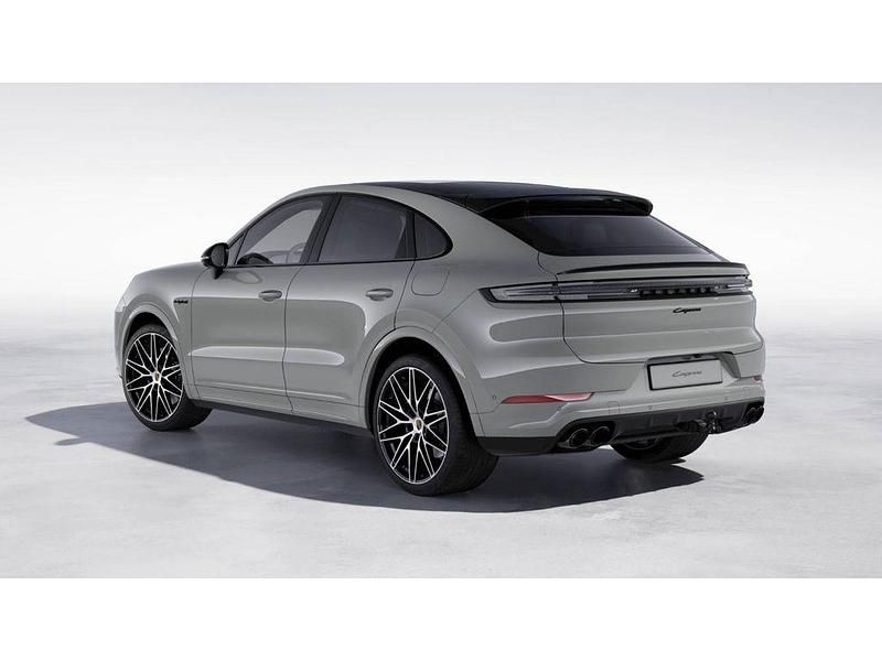 Gebraucht Porsche Cayenne 470 PS (345 kW) 2026 Grau SUV