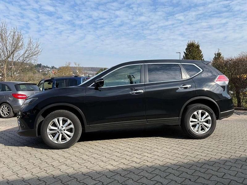 Gebraucht Nissan X-Trail Acenta 177 PS (130 kW) 2017 Black pearl (m) SUV