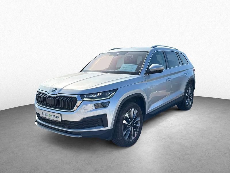 Brillant silber Gebraucht 2022 Skoda Kodiaq Tour SUV | 28.950 € (Fairer Preis) - Bild 1/4
