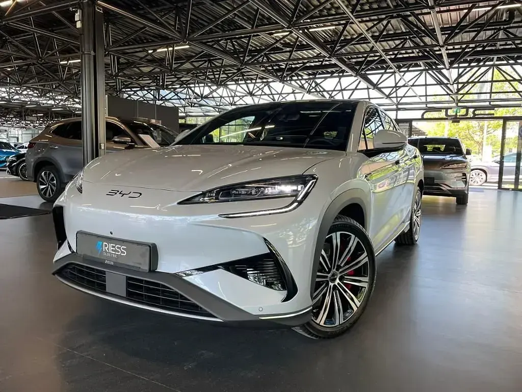 Gebraucht BYD Sealion 7 Comfort 230 kW (313 PS) 2026 Grau SUV