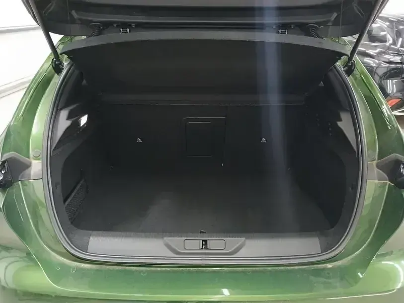 Gebraucht Peugeot 308 GT 224 PS (164 kW) 2022 Grün Limousine