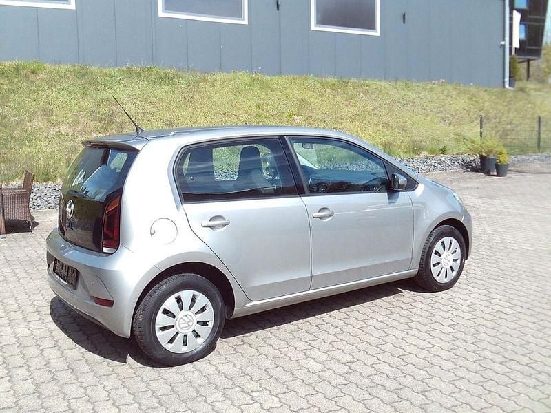 Second-hand VW up! 60 CP (44 kW) 2018 Argintiu Hatchback