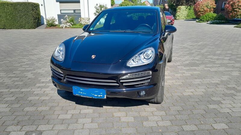 Schwarz Gebraucht 2014 Porsche Cayenne S SUV | 45.000 € (Etwas zu teuer) - Bild 1/4