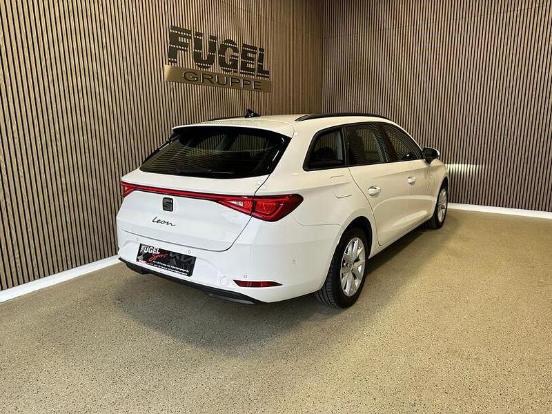 Gebraucht Seat Leon 150 PS (110 kW) 2021 Weiss