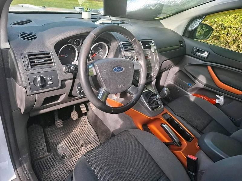 Używany Ford Kuga 140 KM (102 kW) 2009 Biały SUV