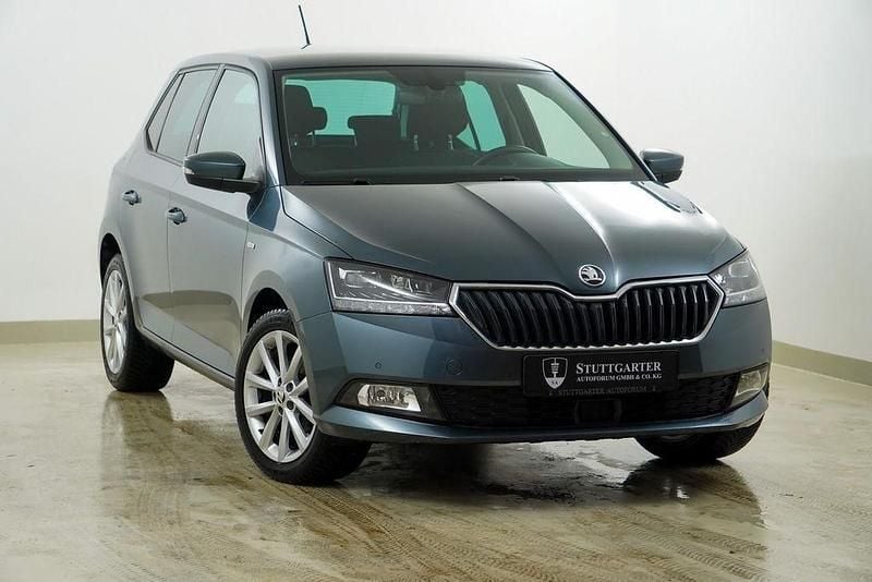 Grau Gebraucht 2019 Skoda Fabia Soleil Limousine | 12.900 € (Guter Preis) - Bild 1/4