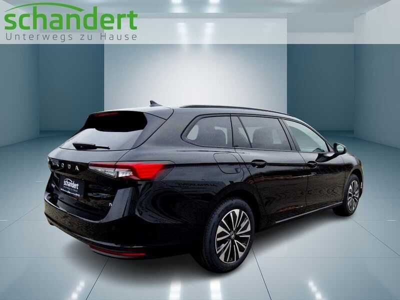 Gebraucht Skoda Superb Selection 204 PS (150 kW) 2025 Ebonyschwarz metallic Kombi