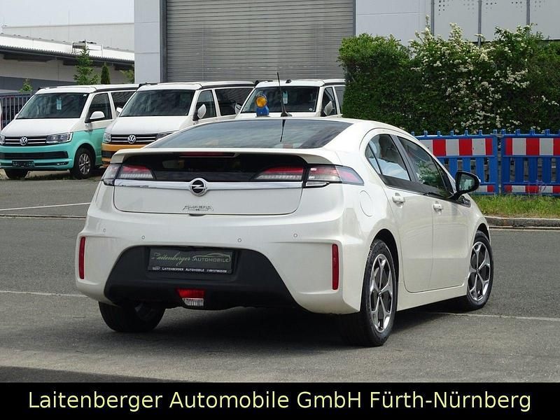 Gebraucht Opel Ampera Edition 151 PS (111 kW) 2012 Weiß Kleinwagen