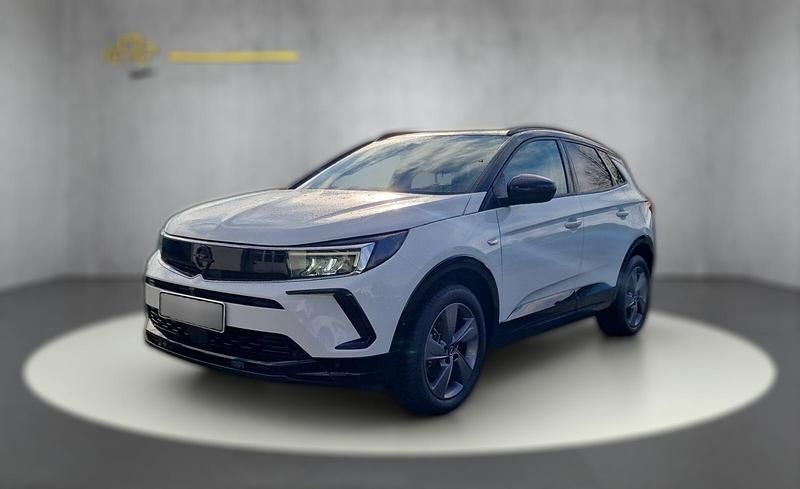 Weiß Gebraucht 2023 Opel Grandland X GS Line SUV | 25.180 € (Teuer) - Bild 1/1