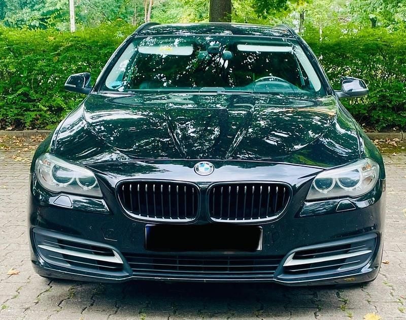 Schwarz Gebraucht 2015 BMW 525 Kombi | 10.700 € (Superpreis) - Bild 1/4