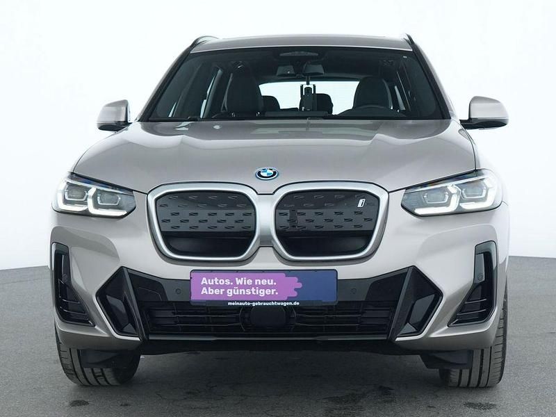 Gebraucht BMW iX3 Sport Line 210 kW (286 PS) 2023 Kaschmirsilber SUV