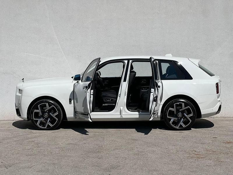 Gebraucht Rolls Royce Cullinan 571 PS (419 kW) 2025 Weiß SUV