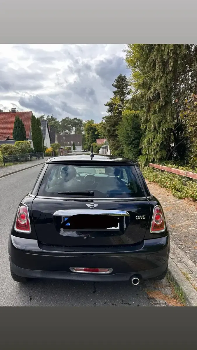 Gebraucht Mini ONE 75 PS (55 kW) 2012 Schwarz Kleinwagen