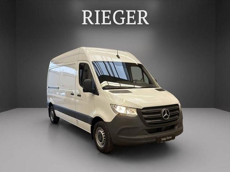 Gebraucht Mercedes Sprinter 150 PS (110 kW) 2024 Arktikweiß Van