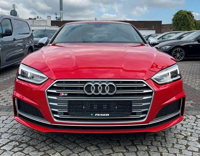 Używany Audi S5 Ambiente 354 KM (260 kW) 2017 Czerwony Coupe