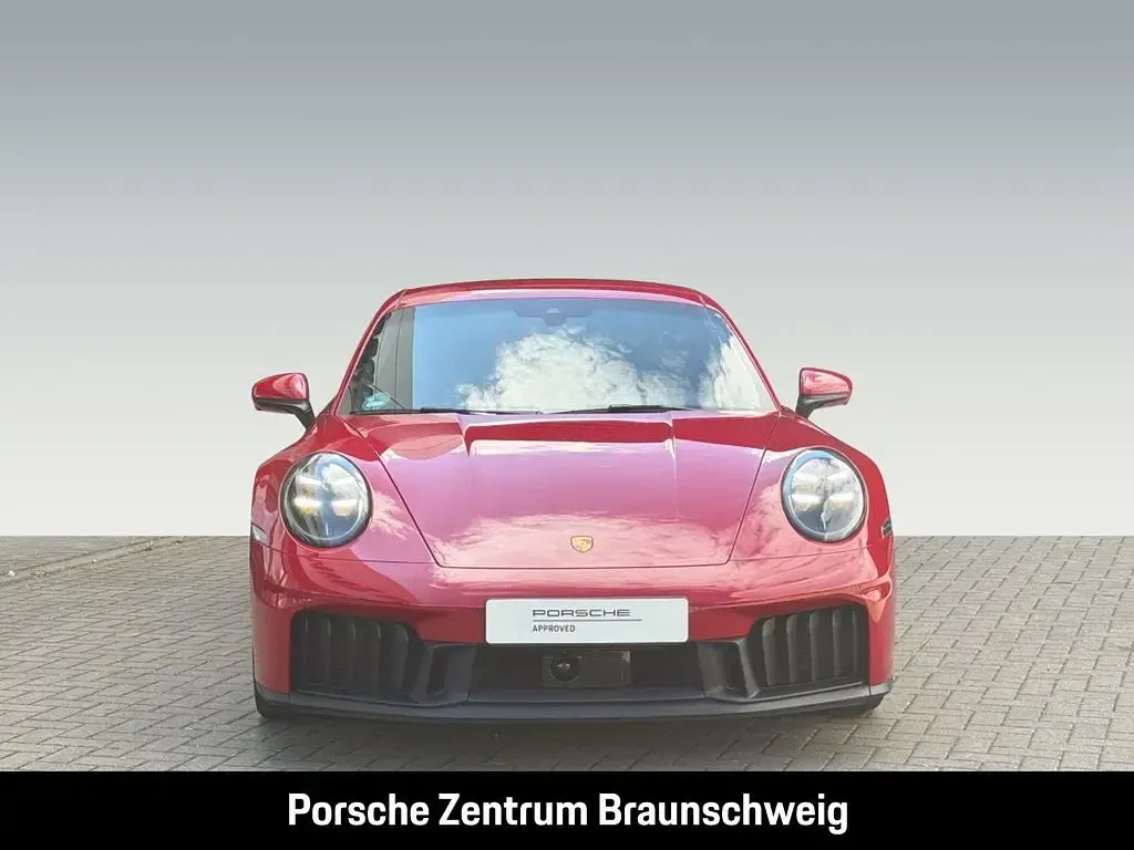 Gebraucht Porsche 992 541 PS (397 kW) 2025 Rot Coupé