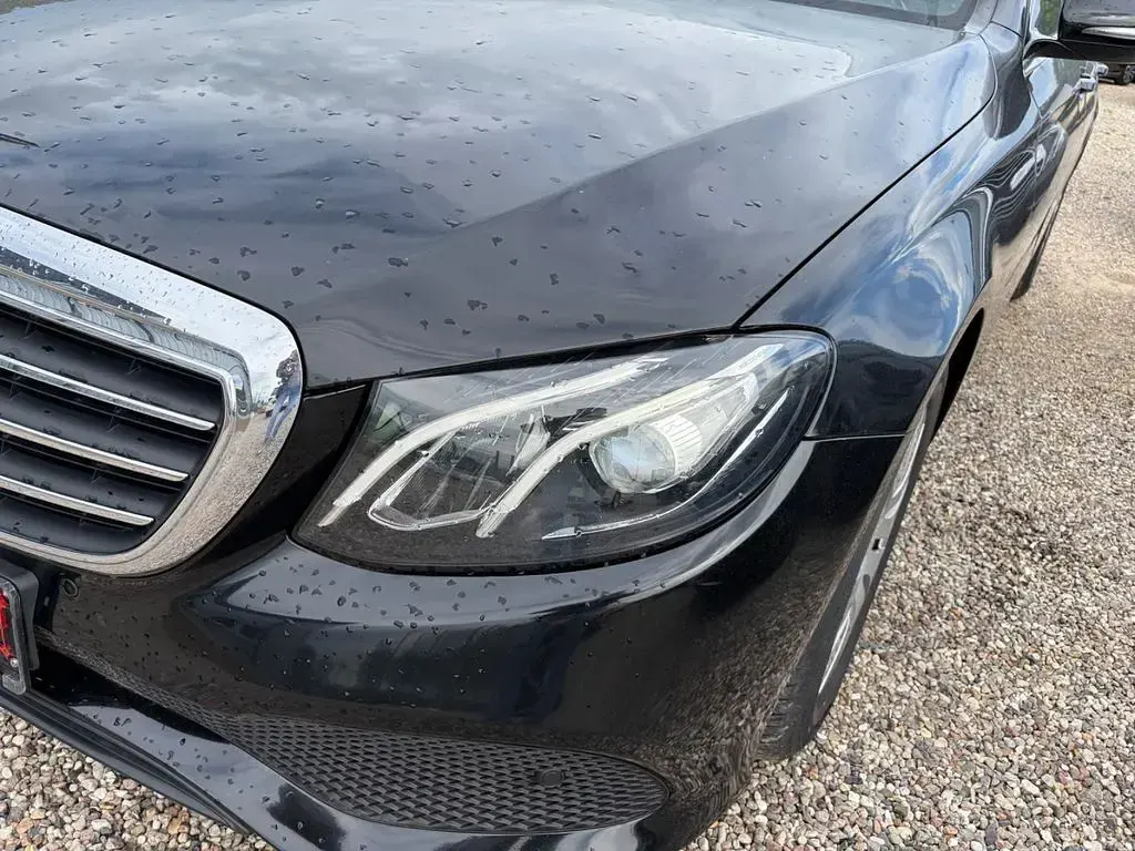 Gebraucht Mercedes E200 160 PS (117 kW) 2019 Schwarz Limousine