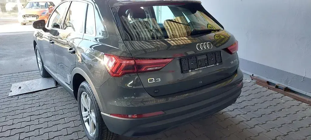 Gebraucht Audi Q3 150 PS (110 kW) 2021 Grau SUV