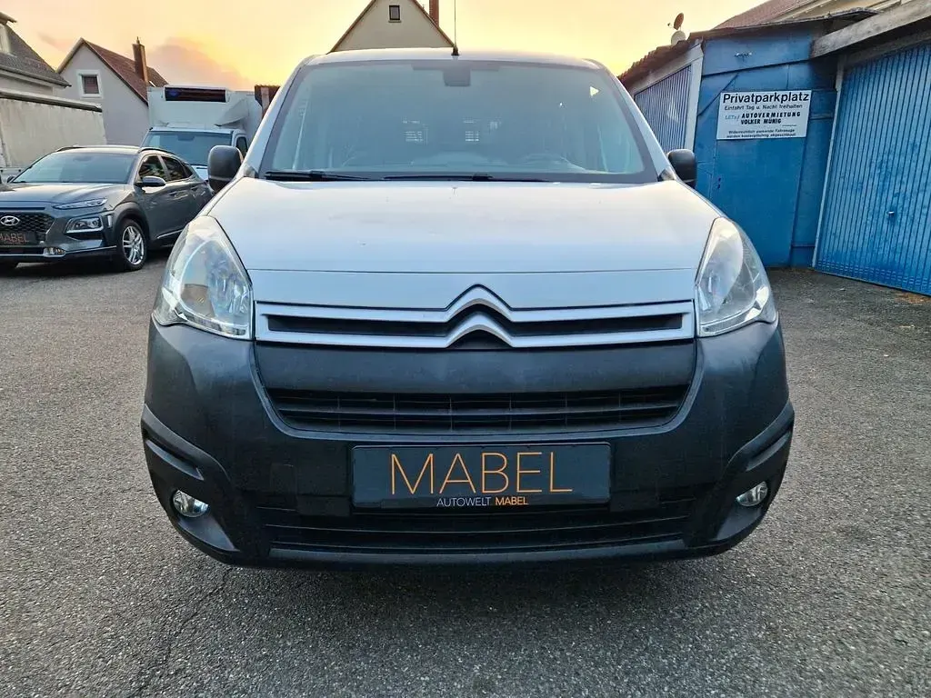 Gebraucht Citroën Berlingo 99 PS (72 kW) 2016 Lack weiss banquise Van / Kleinbus
