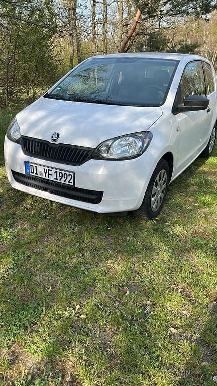 Gebraucht Skoda Citigo Active 60 PS (44 kW) 2015 Weiß Kleinwagen