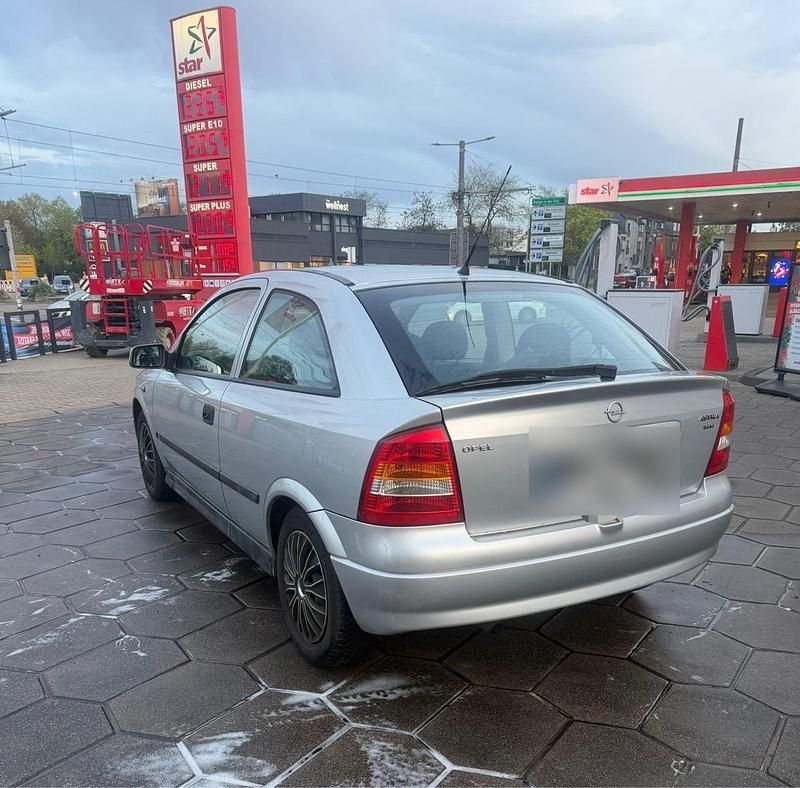 Gebraucht Opel Astra 101 PS (74 kW) 1998 Grau Coupé
