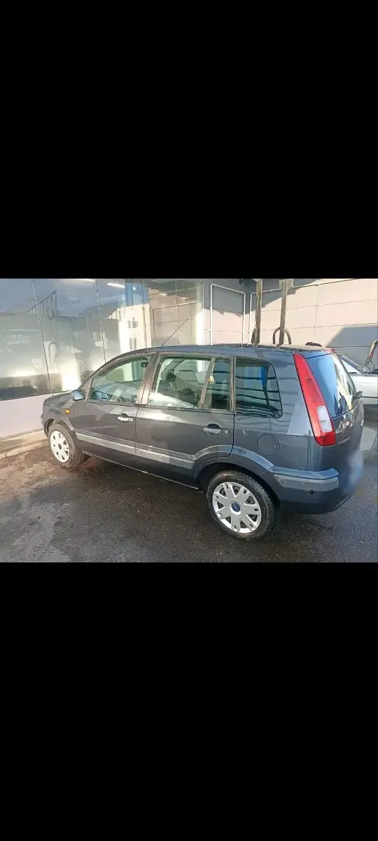 Gebraucht Ford Fusion 80 PS (58 kW) 2009 Grau Kleinwagen