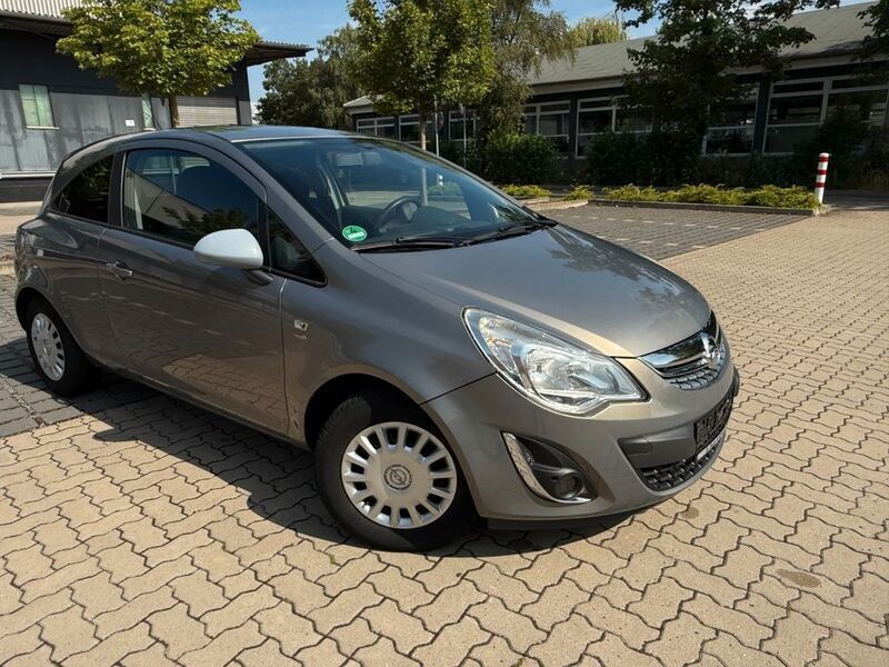 Braun Gebraucht 2011 Opel Corsa Satellite Kleinwagen | 1.900 € (Superpreis) - Bild 1/4